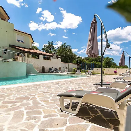 1 Bedroom Awesome In *