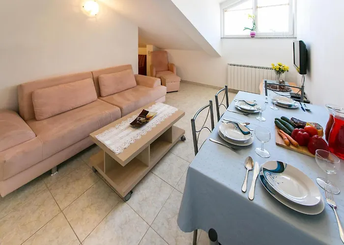 1 Bedroom Awesome In 普拉